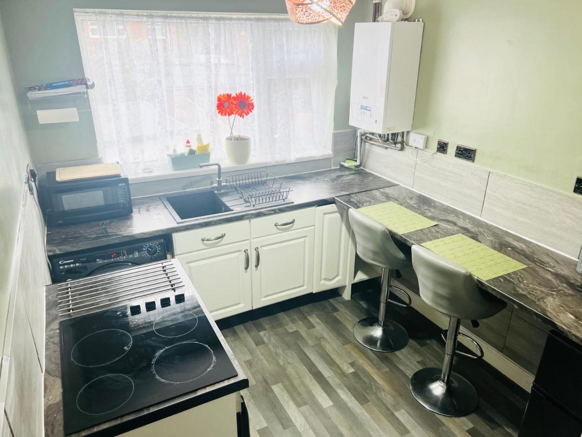 Cozycomfy Apartment Лестер Экстерьер фото